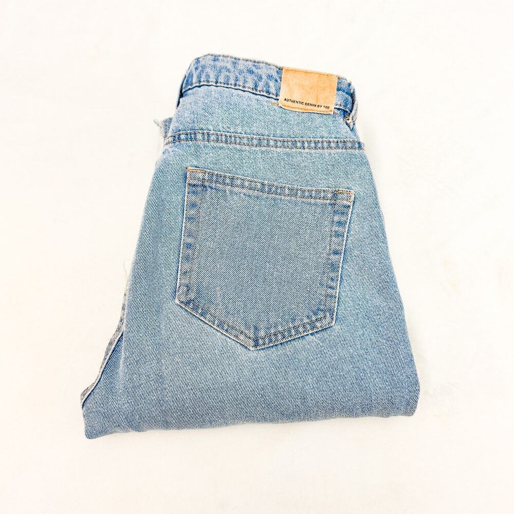 Zara Light Wash Ripped Denim Skinny jeans Vintage Wash Size 02